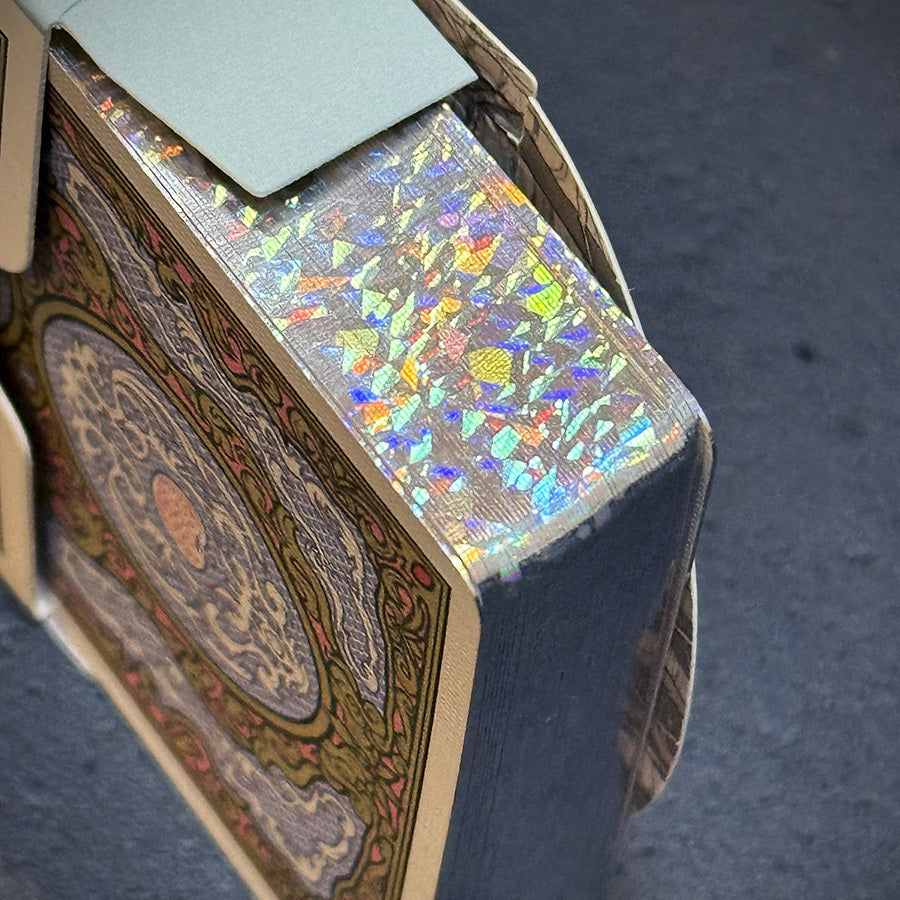 Schneewittchen Playing Cards カード側面のホログラム箔